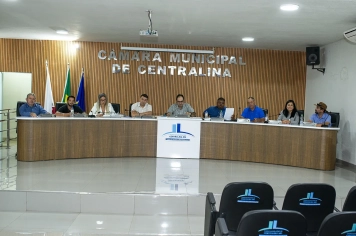 Foto relacionada - Vereadores reúnem-se com a Emater-MG e logo após realizam a 12ª Reunião Ordinária