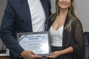 Foto - 25/05/2026 - Entrega de Títulos de Cidadãos Honorários