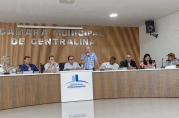 Foto - 25/05/2026 - Entrega de Títulos de Cidadãos Honorários