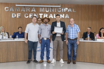 Foto - 25/05/2026 - Entrega de Títulos de Cidadãos Honorários