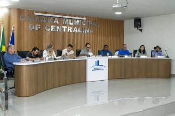 Foto relacionada - Vereadores reúnem-se com a Emater-MG e logo após realizam a 12ª Reunião Ordinária