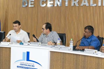 Foto relacionada - Vereadores reúnem-se com a Emater-MG e logo após realizam a 12ª Reunião Ordinária