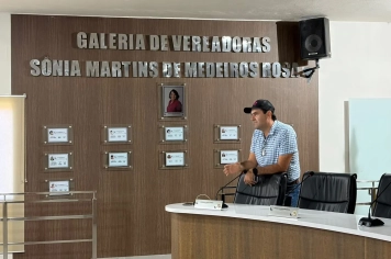 Foto - 27/04/2026 - Alunos visitam a Câmara