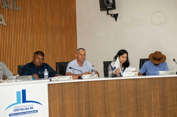 Foto relacionada - Câmara Municipal realiza 5ª Reunião Ordinária e aprova indicações voltadas ao desenvolvimento do município